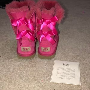 Pink Bailey Bow Uggs Size 6